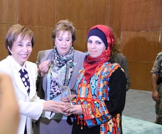 الاميرة بسمه تكرم الزميلة العنانزه