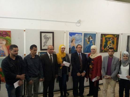 افتتاح معرض الرسم الحر لطلبة الجامعات في فيلادلفيا