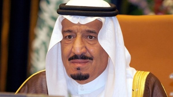 الملك سلمان يتصل بـ 8 زعماء عرب