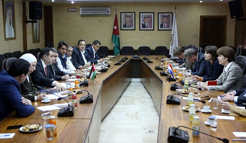 فاخوري يبحث اعباء الازمة السورية مع وزيرة هولندية