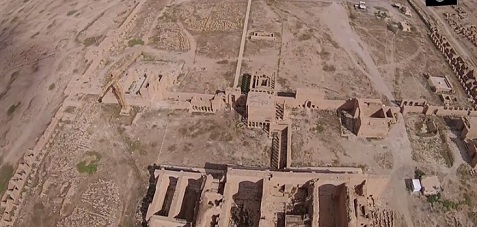 بالفيديو: داعش يدمر آثار مدينة الحضر العراقية