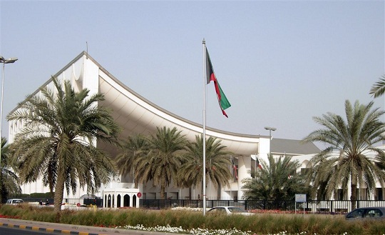 الكويت تقر الخدمة العسكرية