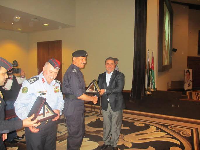 مدير الامن العام يكرم بنك الاسكان