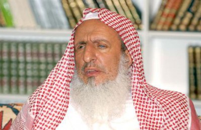 مفتي السعودية يدعو إلى التجنيد الإجباري