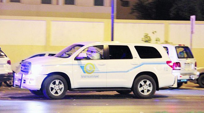 السجن و340 جلدة لشاب ابتز سعوديتين بصور مواقع التواصل