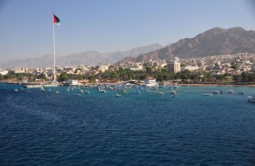 لبنان يدرس خيار ميناء العقبة بديلا لمعبر نصيب
