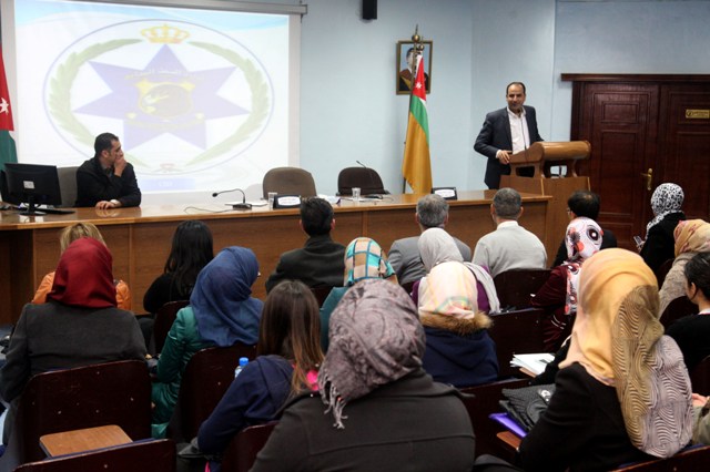الاردن: 4 ملايين يستخدمون فيس بوك و6 ملايين واتس آب
