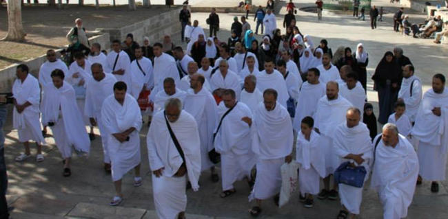 مصر تنفي هروب معتمرين جدد للأردن