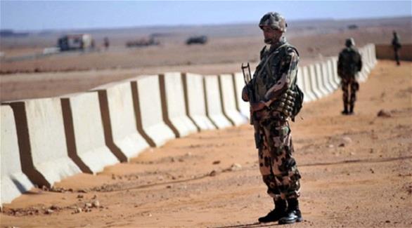 الجيش الجزائري يضبط أسلحة على الحدود مع مالي
