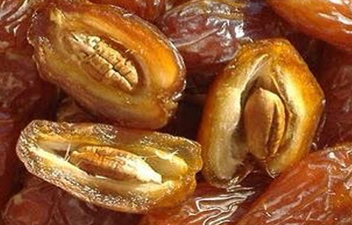 نواة التمر ..  فوائد لا يمكن تخيلها
