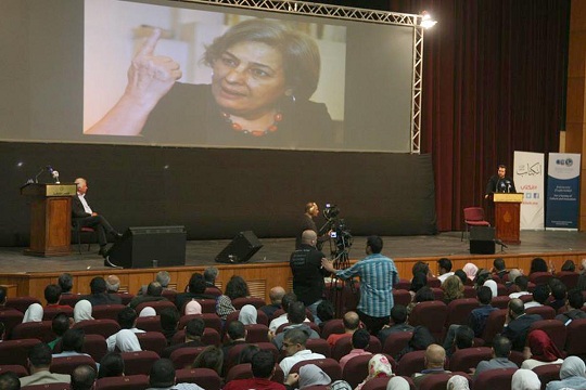 خيالات رضوى عاشور تحلق في امسية للبرغوثيين مريد وتميم
