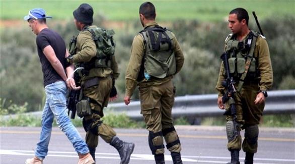 الاحتلال يعتقل 3 فلسطينين بتهمة التكبير