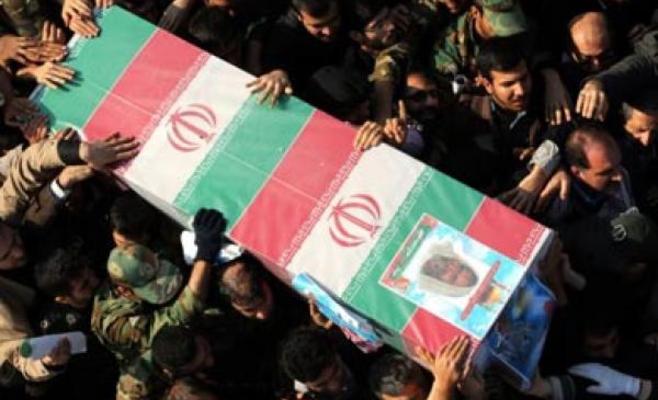 إيران تشيع 3 من الحرس الثوري قتلوا في سوريا