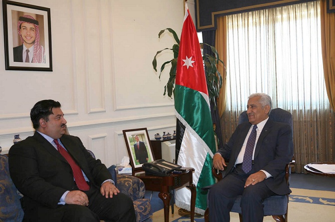 النسور يستقبل وزير التجارة الباكستاني