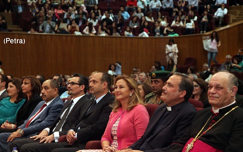 المدرسة المعمدانية تحتفل بتخريج طلبتها