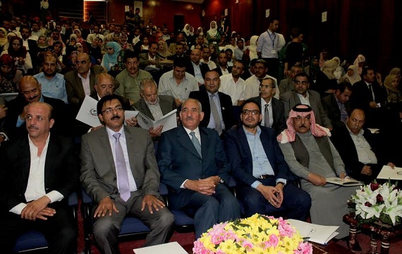 الذنيبات : بناء مناهج دراسية على أساس الفكر والتحليل