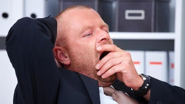أسباب ظاهرة التثاؤب المعدية تحيّر العلماء