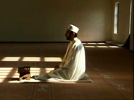 الأوقاف: لا تغيير على مواعيد الصلاة باستثناء الفجر