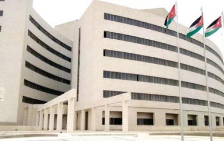 الزرقاء: استئصال ورم سرطاني وزنه 4 كغم من كلية مريضة 