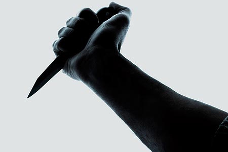 مقتل مواطن طعنا بيد ابن عمه .. 