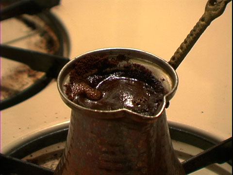 ضبط صاحب محل قهوة انتهك حرمة رمضان