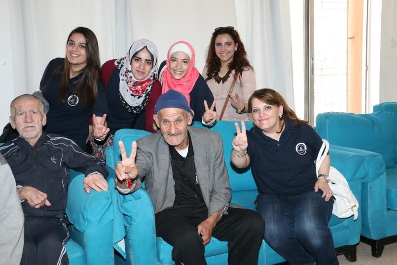  فيلادلفيا تزور جمعية الأسرة البيضاء