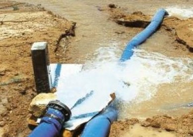 تخريب خط المياه الناقل من ابار اسميا
