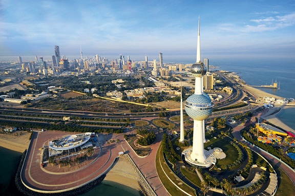 الكويت تسجل اول عجز مالي منذ 15 سنة .. 