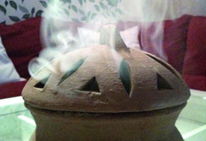 إختناق أربعينية على يد مُخرج جن .. 