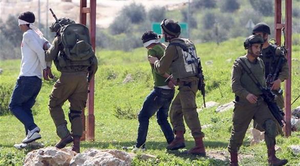 إسرائيل تعتقل 18 فلسطينياً في أنحاء الضفة 