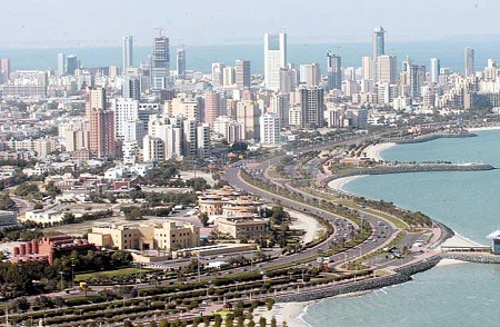 الكويت: العثور على كمية اسلحة ومتفجرات بحاوية قمامة
