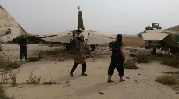 النصرة تسيطر على مطار أبو الظهور العسكري بإدلب  ..  صور