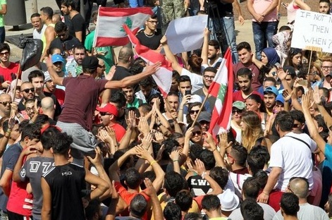 تصاعد الاحتجاجات الشعبية في لبنان .. 