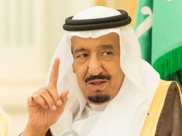 الملك سلمان يعفي وزيرا من منصبه .. 
