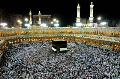 مخاطر كبيرة تهدد موسم الحج والسعودية تحبس الانفاس