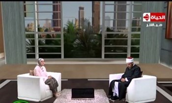 بالفيديو ..  تفضح والديها على الهواء: ماما بتخون بابا
