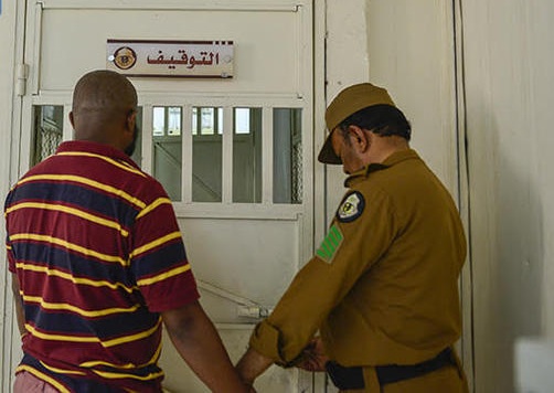 سنتان و150 جلدة لحاج مارس فعلا غير اخلاقيا أثناء رمي الجمرات