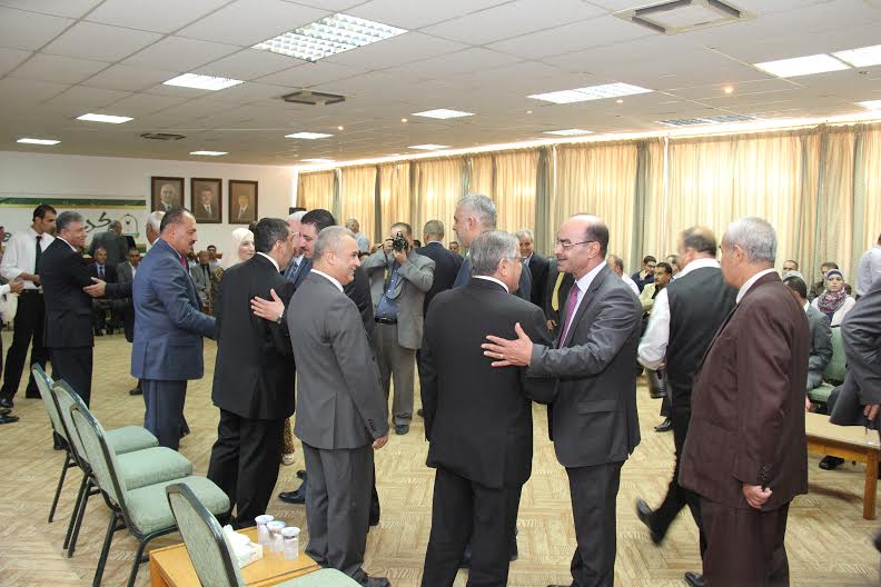 أسرة اليرموك تتبادل التهاني