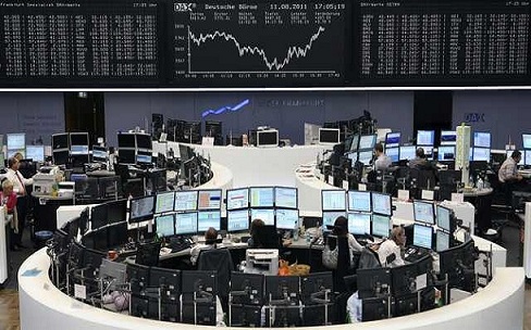 هبوط الأسهم الأوروبية وخسائر في الأسواق العالمية 