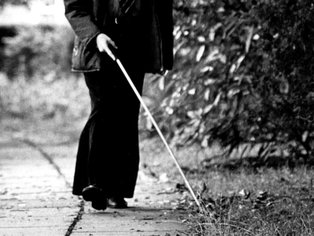 معاجلة العمى بزرع الخلايا الجذعية