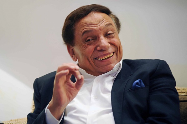 فضيحة في منزل عادل إمام!