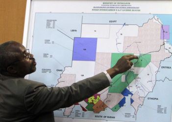 السودان يحتفي بحفر أول بئر نفطية بحقل الراوات