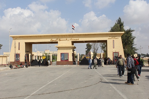 مصر تفرج عن 24 معتقلا من غزة .. 