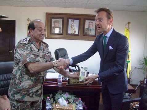 السفير البلجيكي يزور قيادة حرس الحدود .. 