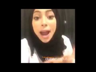  سعودية تشعل مواقع التواصل بتقليد المشاهير .. فيديو 
