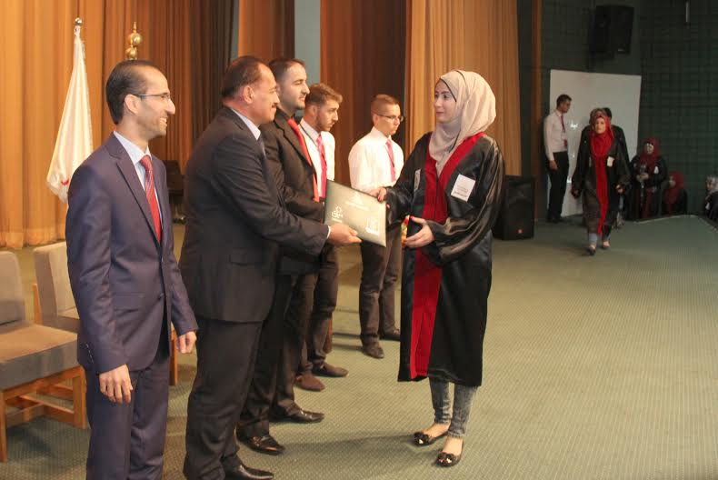 تخريج طلبة الفوج الرابع من الدبلومات التدريبية باليرموك