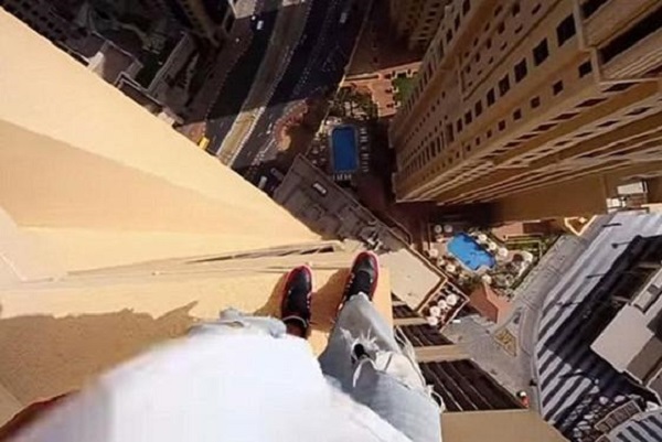  مشهد يحبس الأنفاس .. فيديو