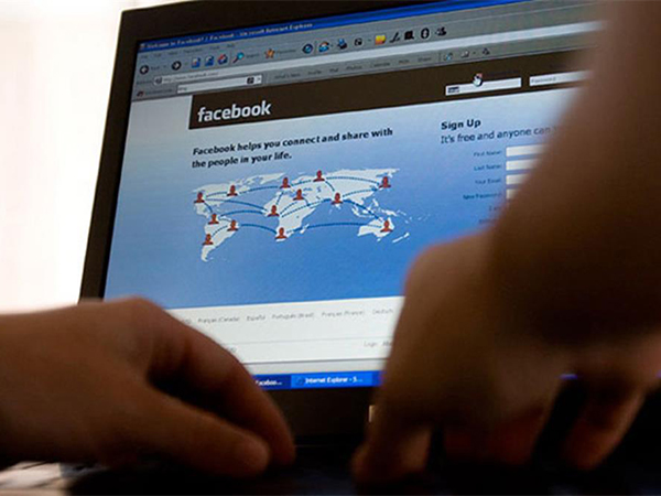 فيسبوك يعلن عن خدمة لجمع التبرعات