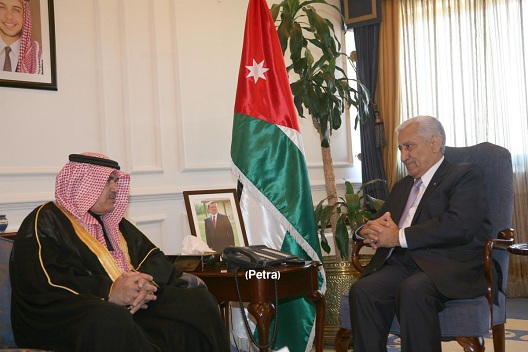 رئيس الوزراء يستقبل مستثمرا قطريا