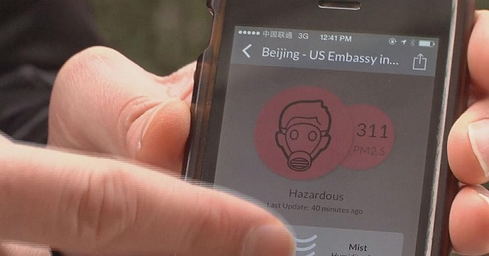 جهاز بشكل بيضة يقيس مستوى التلوث بالهواء
